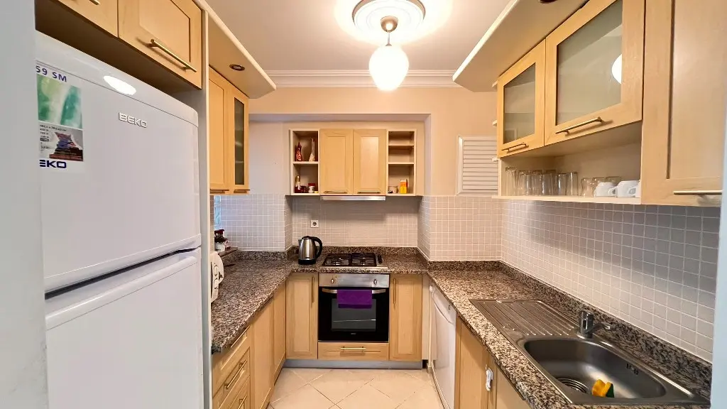 Fitted kitchen